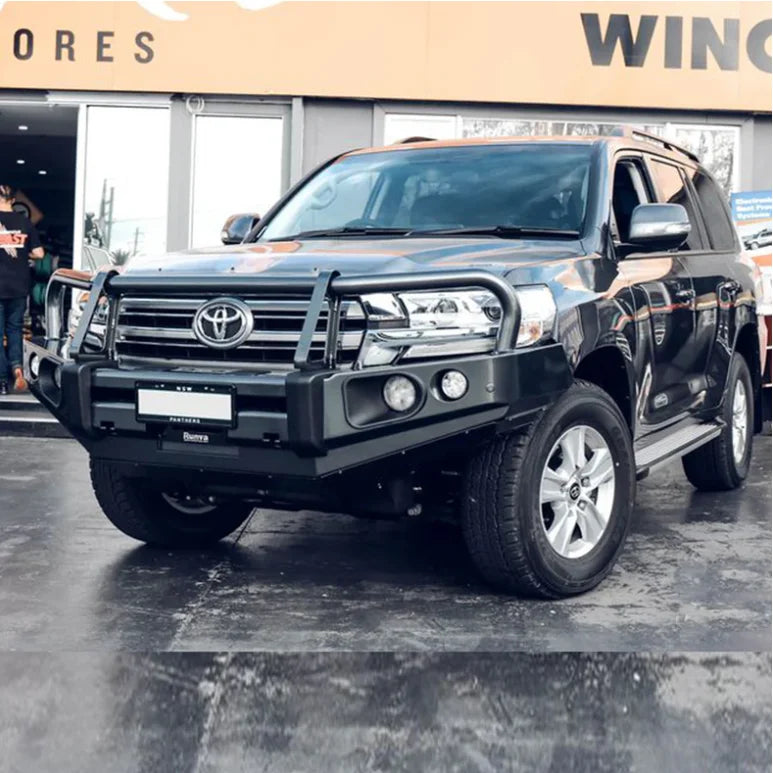 Black Toyota Land Cruiser with Rockarmor Elite Steel bull bar suitable for Toyota Landcruiser